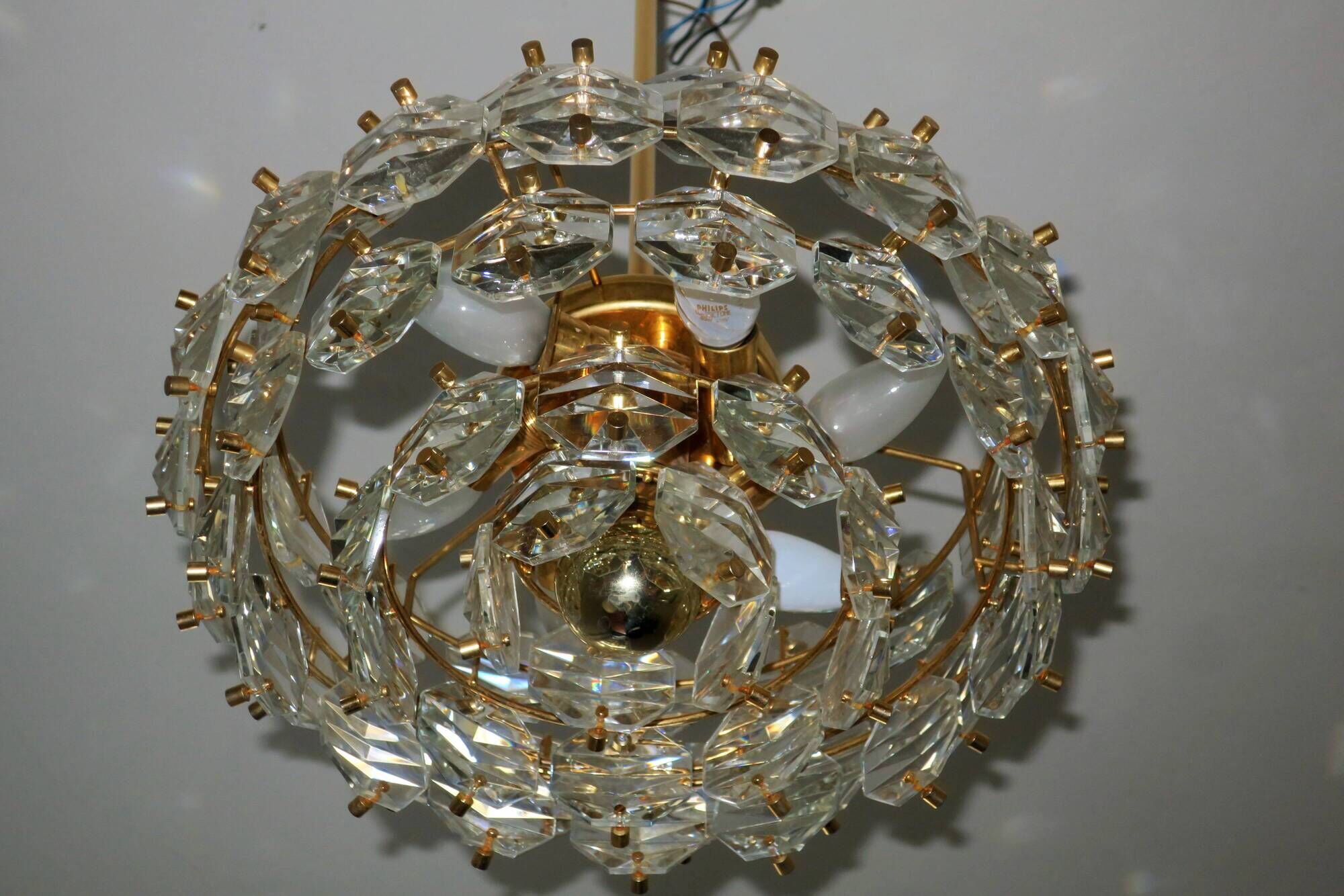 Kinkeldey gold-plated and faceted glass chanderlier, 1960s