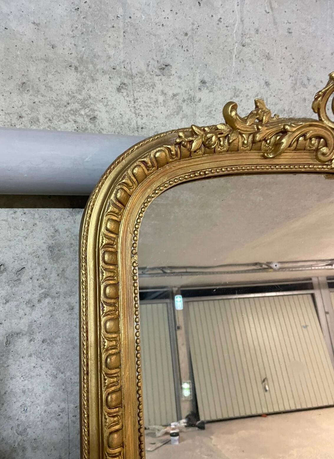 Miroir ancien Louis Philippe fronton doré - 191 x 90 cm