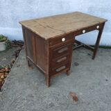 Children's desk