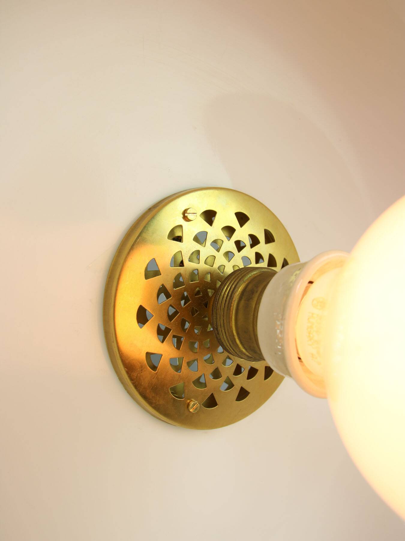 Space Age Medusa by Luigi Massoni for Guzzini in Brass, 1970s