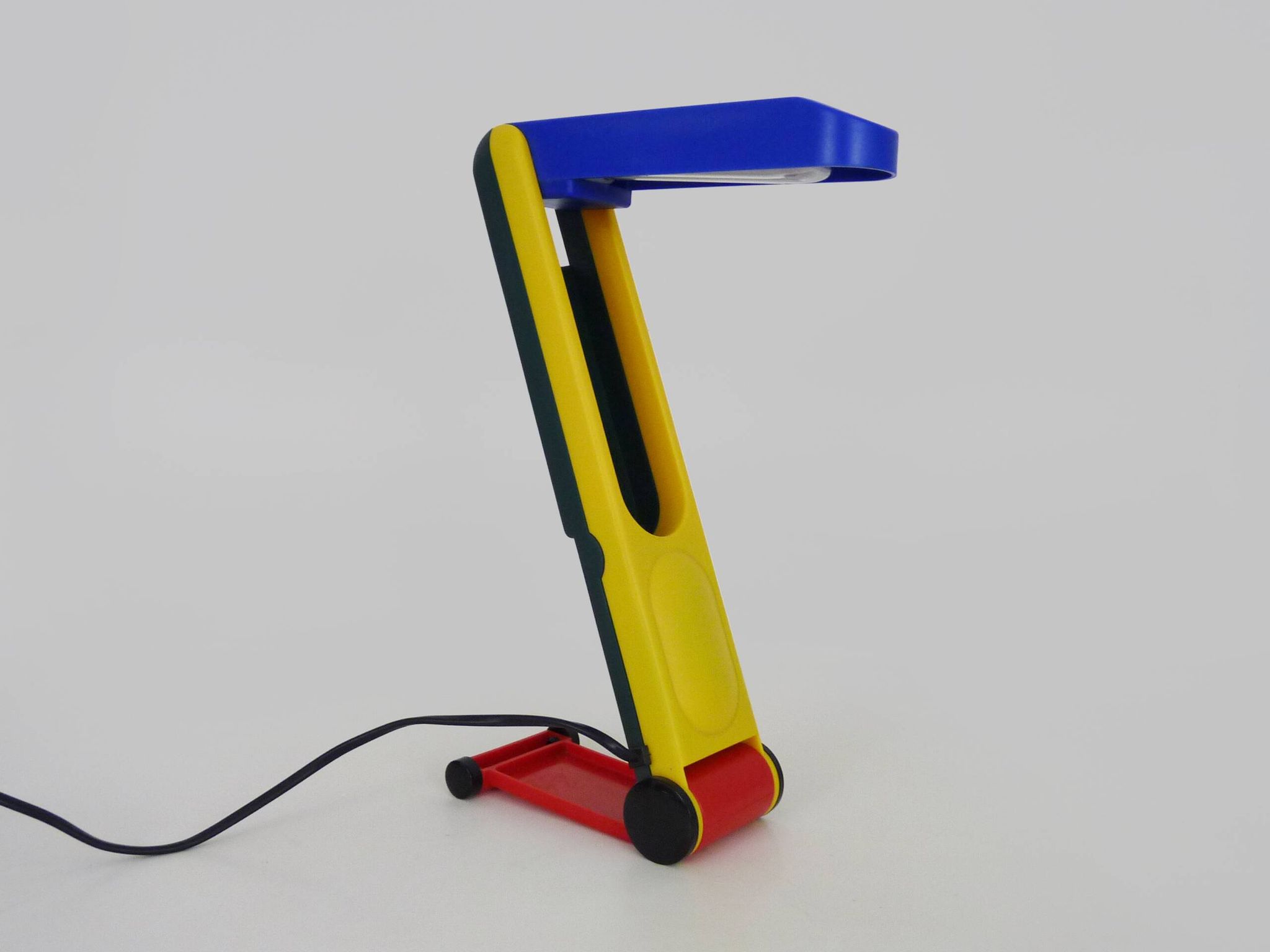 Lampe de bureau post-moderne par Benetton, Style Memphis Italie années 1980