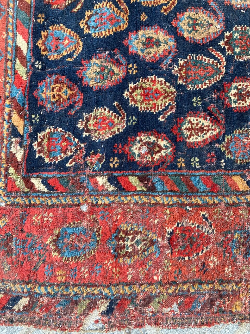 Pretty old Persian carpet of ghashghai handmade 177x328 cm