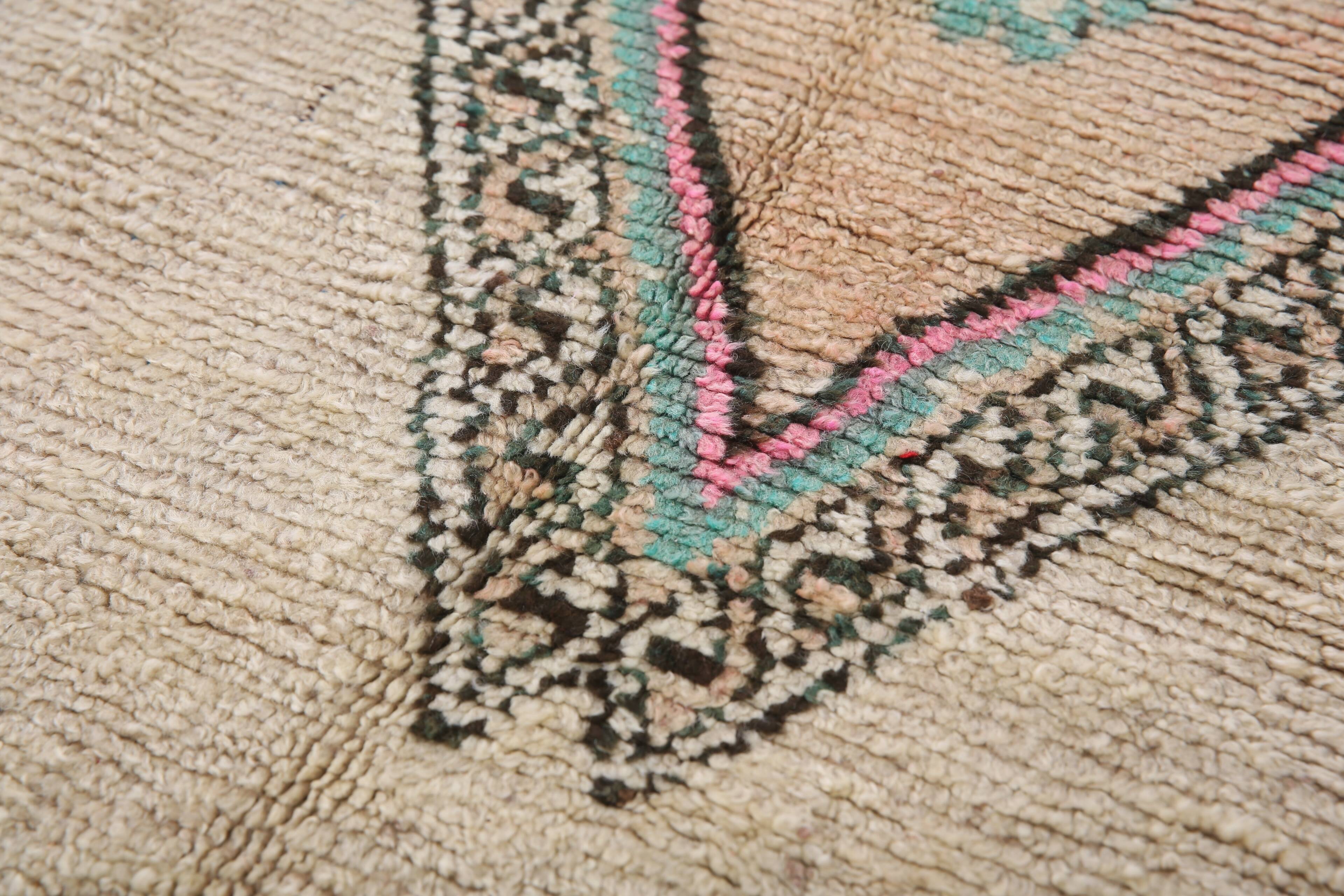 Vintage Moroccan Rug 137 x 266 cm - Berber Rug - Handmade Wool Rug Bohemian