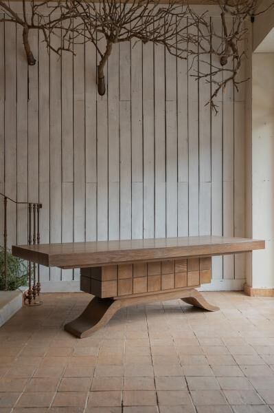 Console attribuée à Tomaso Buzzi. Années 60. Italie. Chêne. 240x84x74 cm