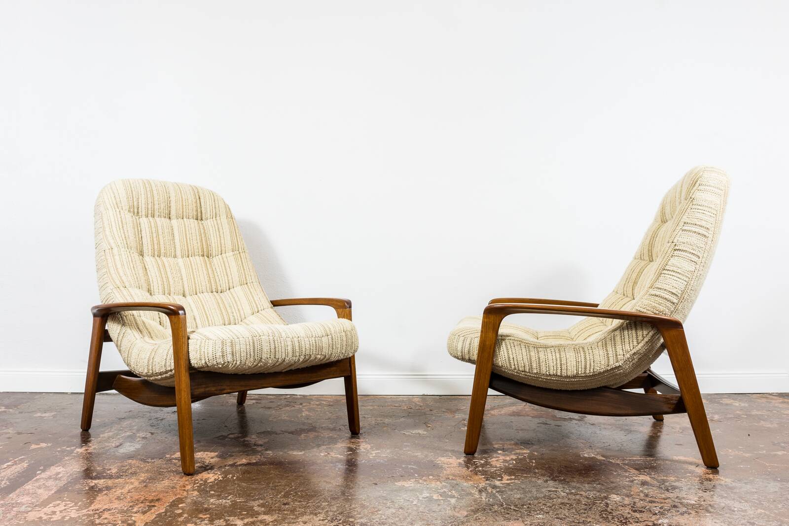 Pair of "Scoope" Lounge Chairs by R. Huber 1960's