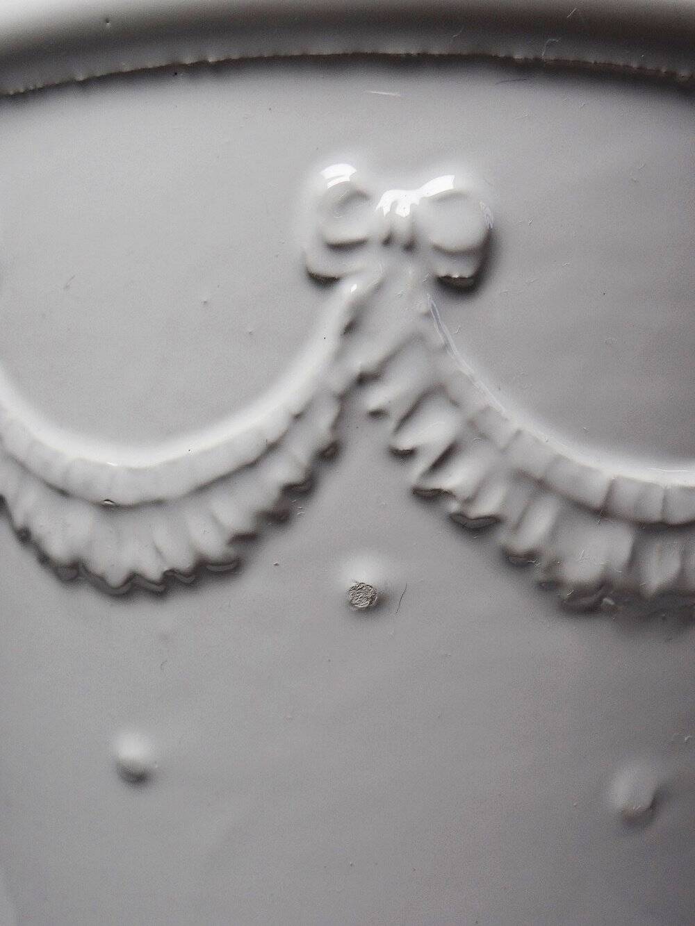 Decorative cache-pot in white faience, vintage shabby chic from Bassano, Italy.