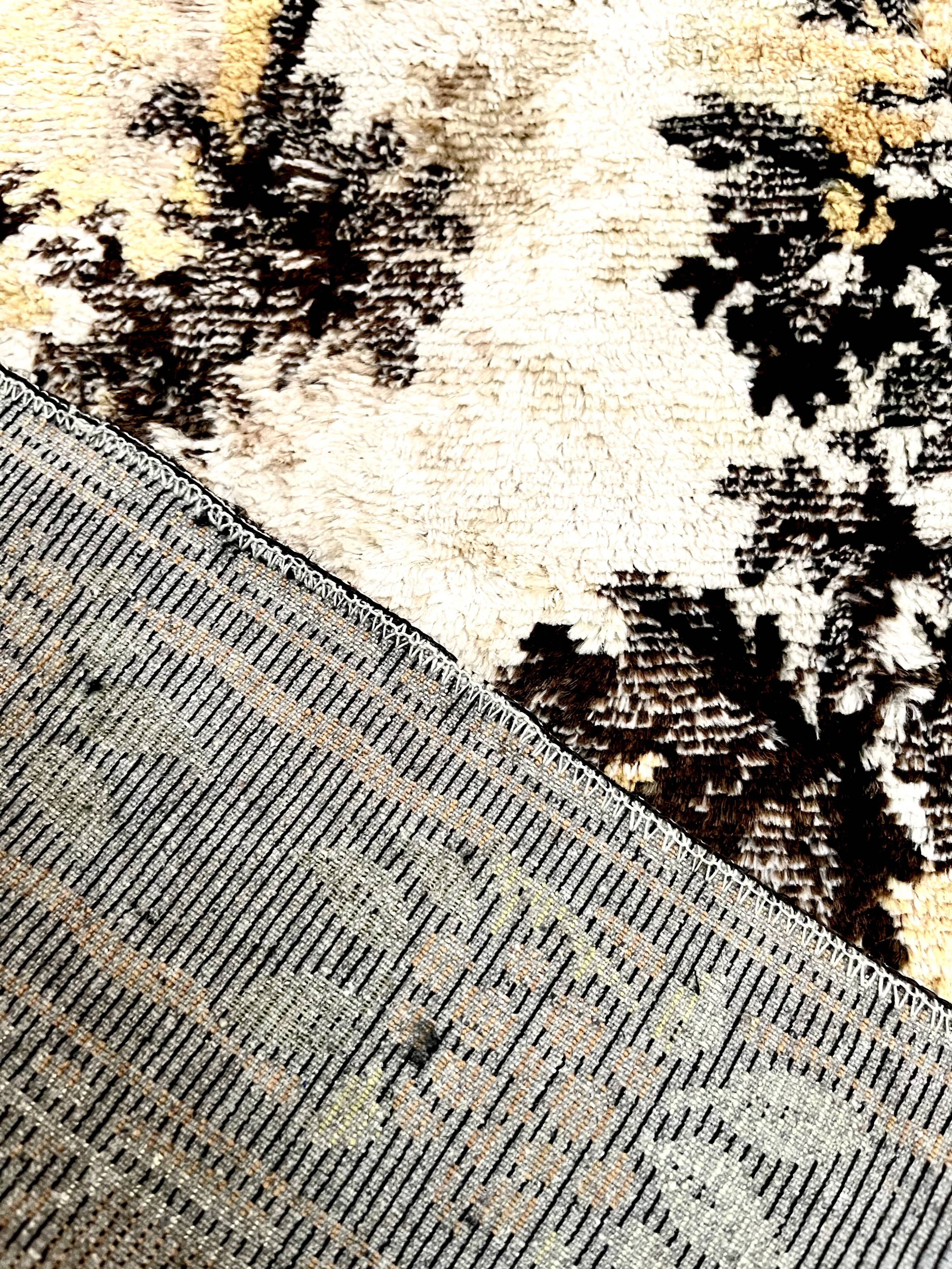 Velvet wall tapestry 172cm