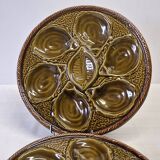 3 green majolica oyster plates from St Clément in good condition.