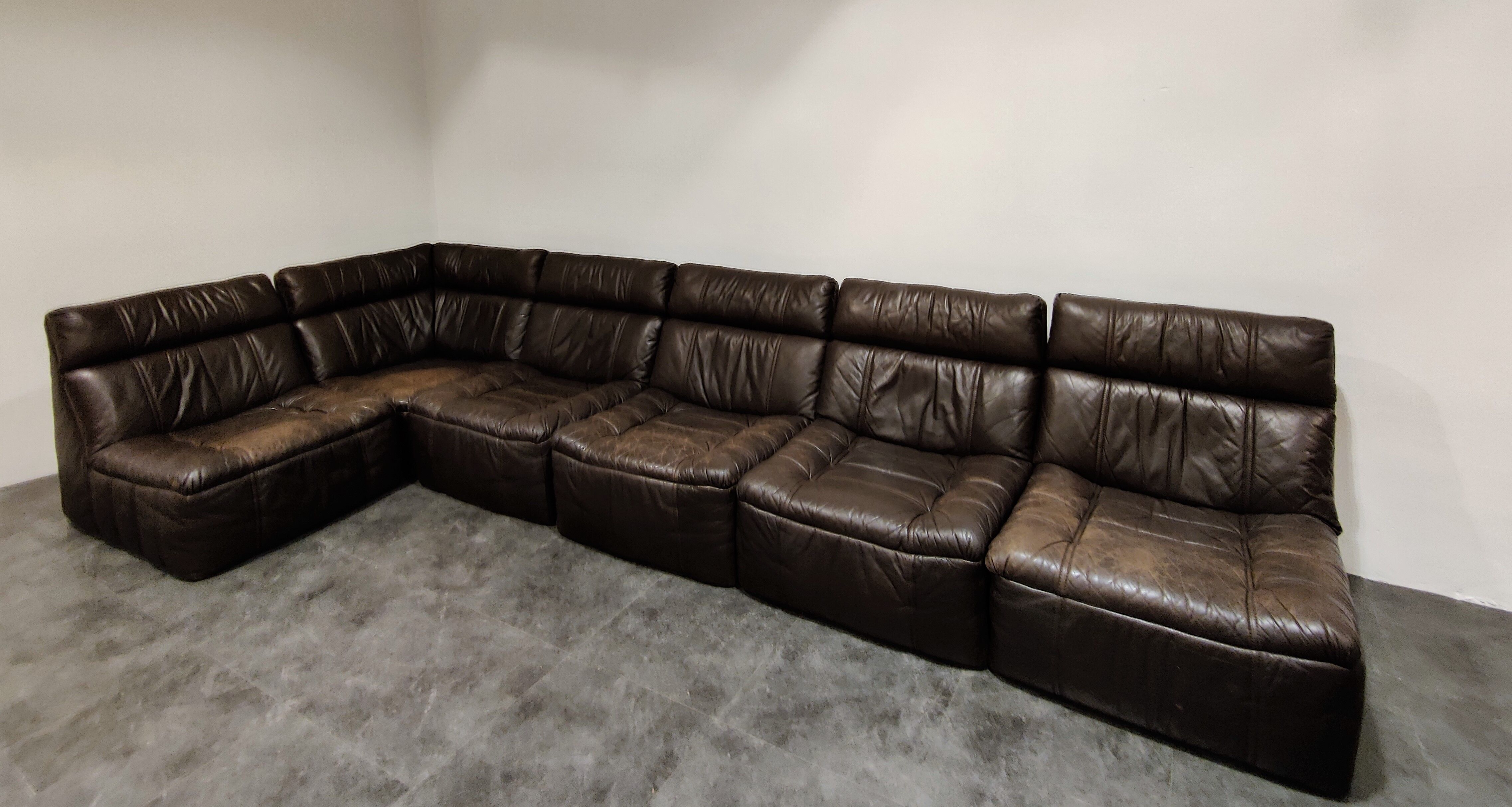 Vintage modular leather sofa by Rolf Benz 1970s