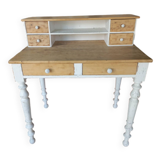 Desk with white patinated drawers