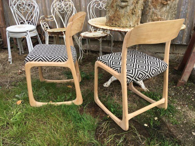 Set of 2 Baumann sled chairs