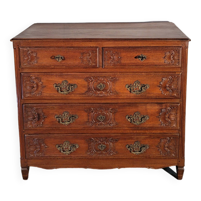 Commode sculptée en chêne massif XIX ème