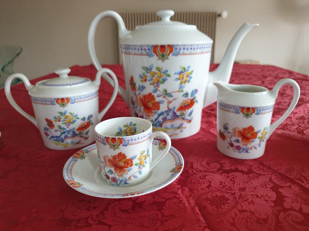 dessert service of limoges, porcelain of the Unicorn, limited edition 2500 copies