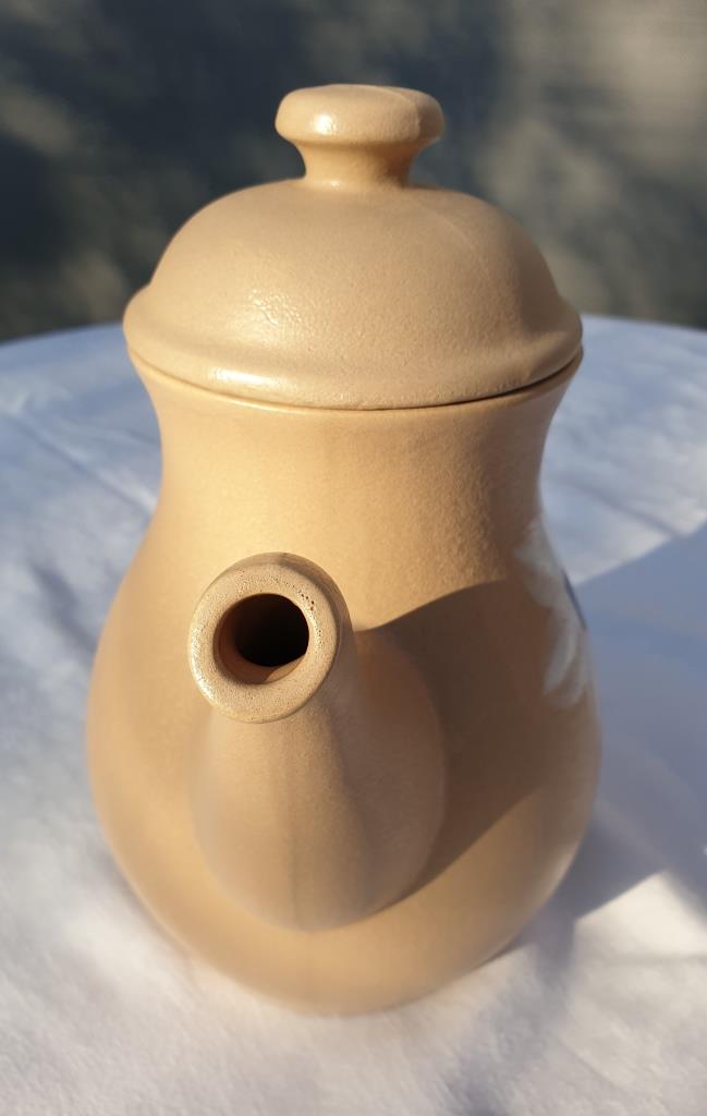 Vintage teapot white dogwood flower hand decoration