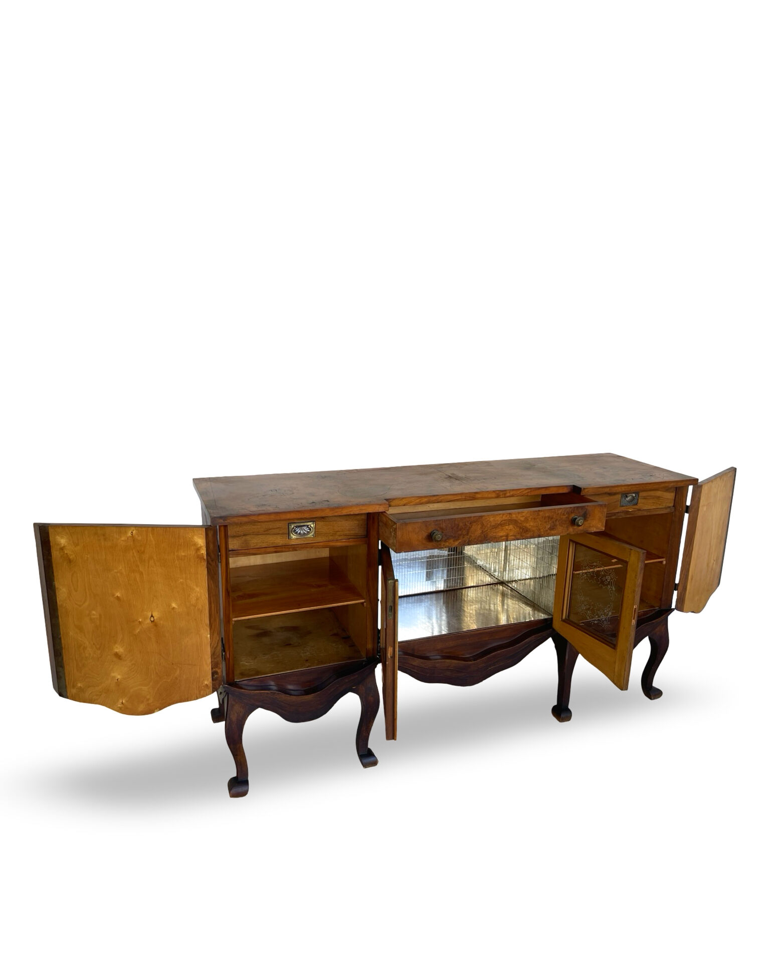 Buffet en noyer burr italien, années 1930.