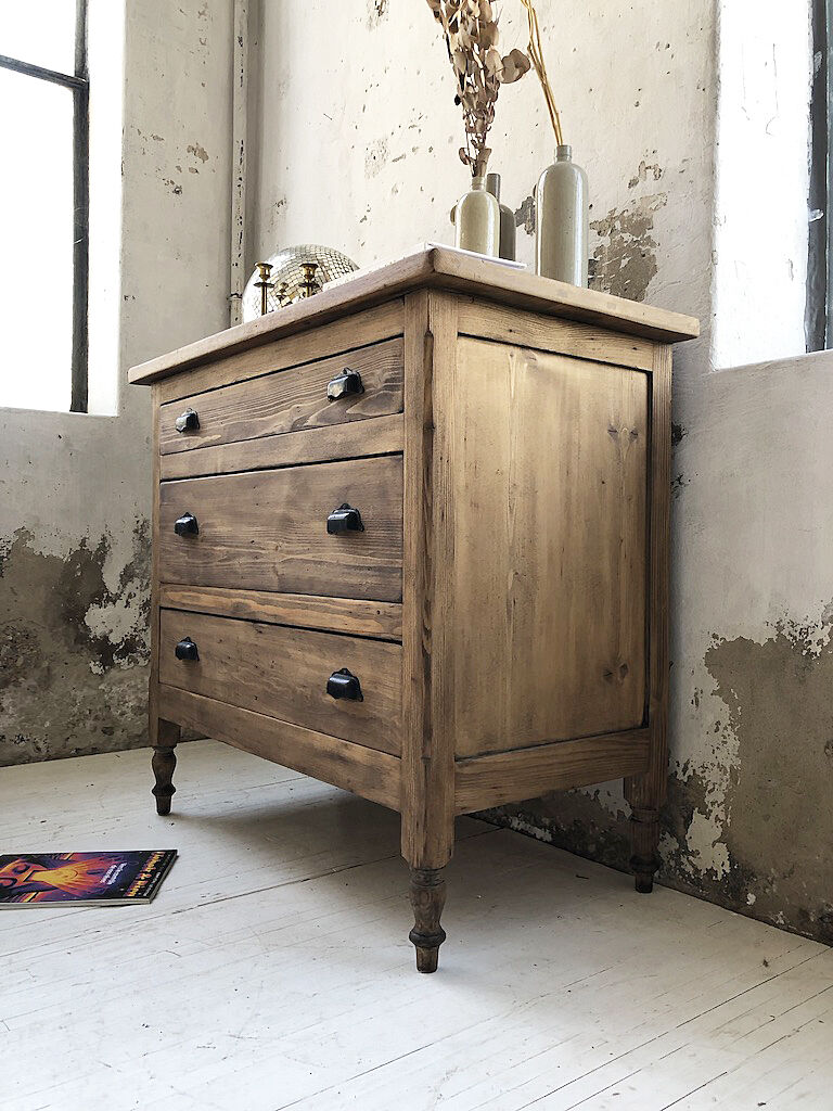 Oak workshop dresser