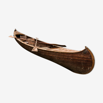 '30s mahogany canoe