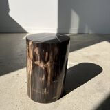 Small side table in black petrified wood with light streaks H: 27.5cm D: 18.5cm
