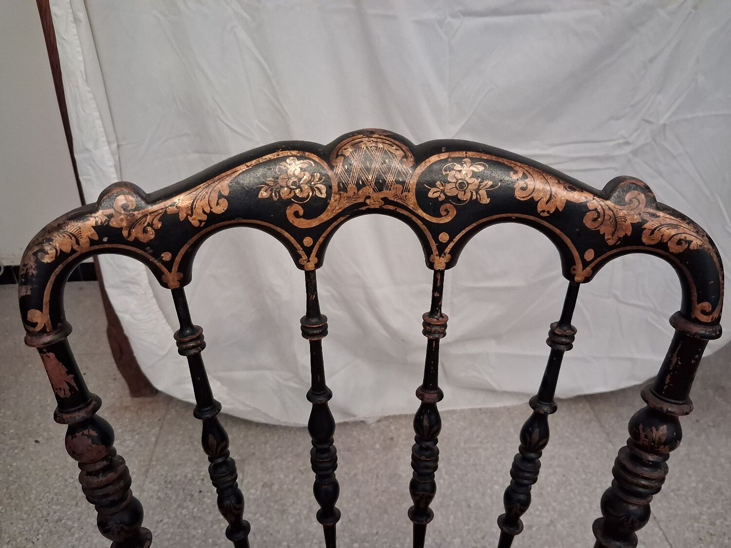 Chaise Napoléon III en bois noirci