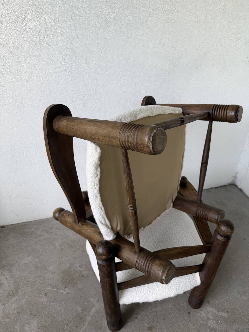 Pair of Dudouyt armchairs from the 1950s, oak.