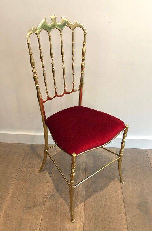 Chaise et tabouret Chiavari en laiton et velours. Vers 1940