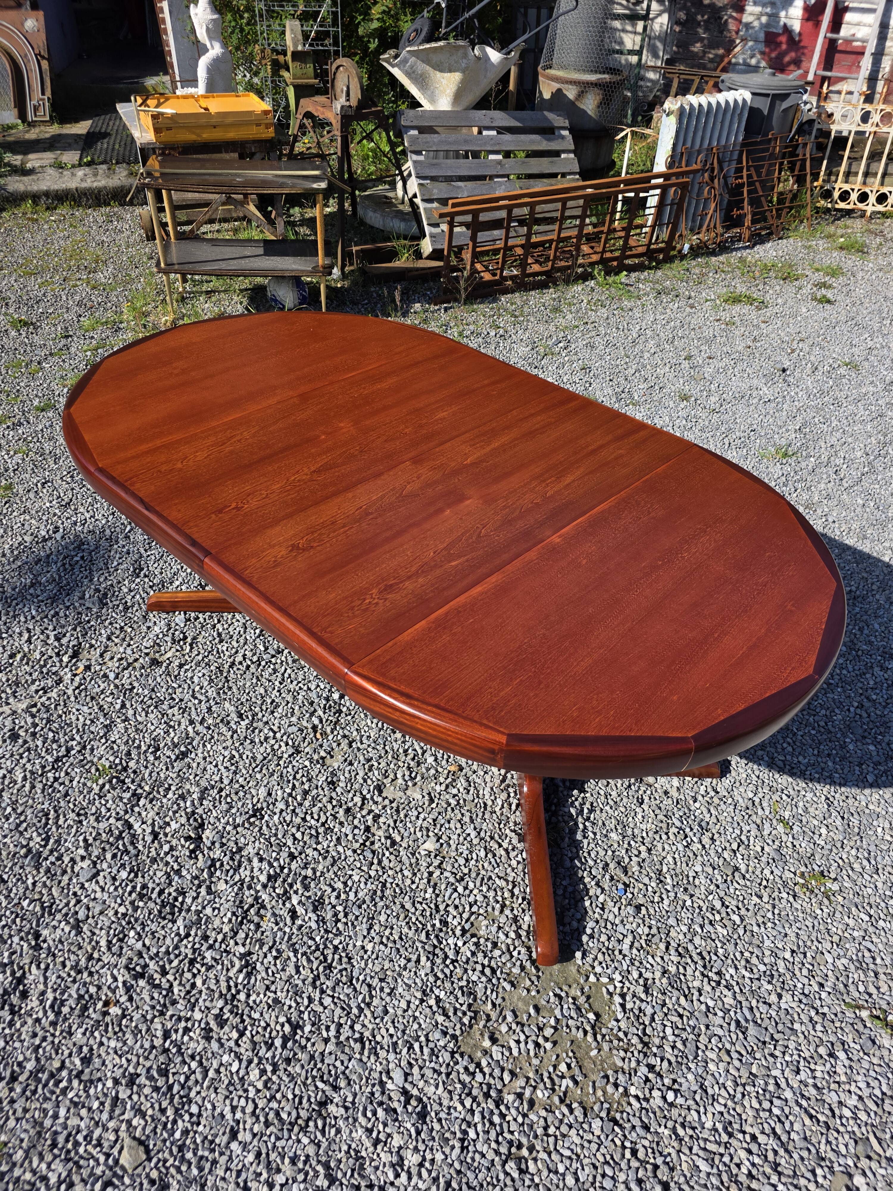 Baumann extendable table in teak from the 1960s (2 extensions)