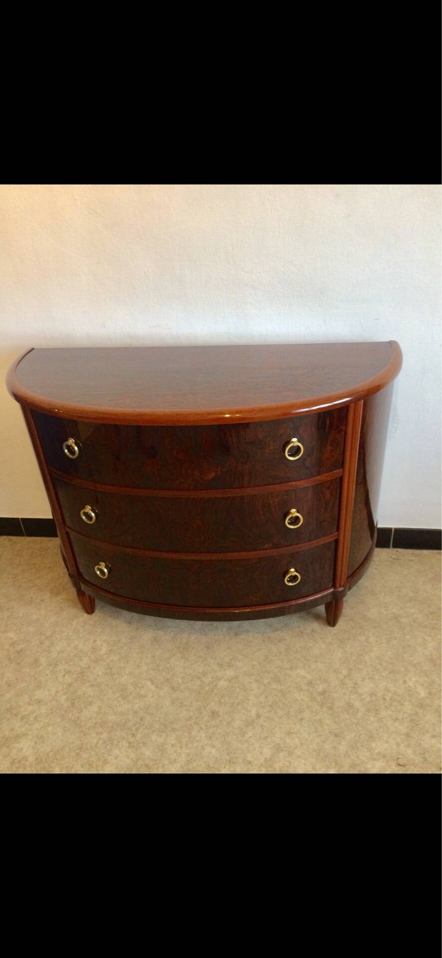 Commode demi-lune