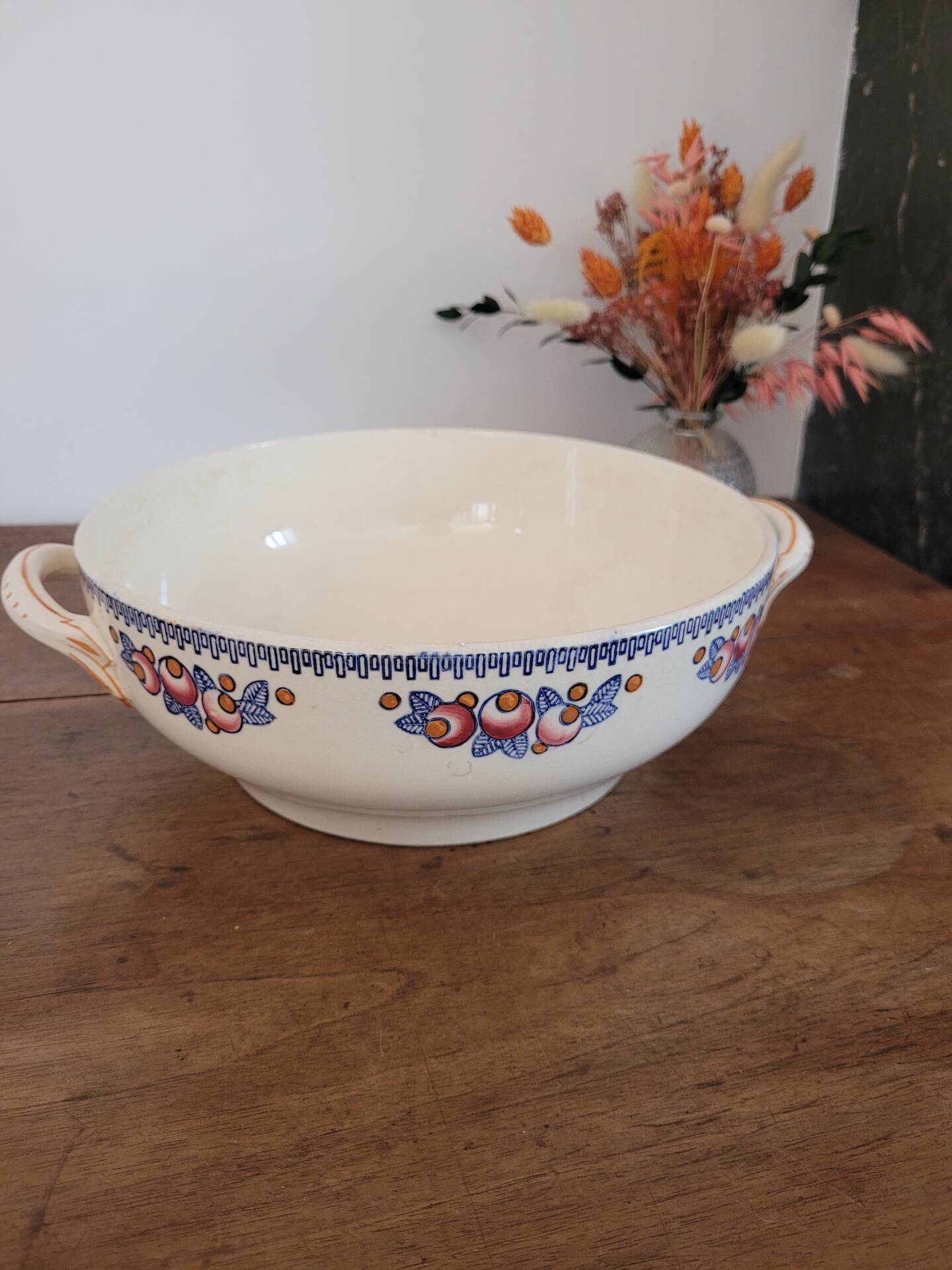Fontenay soup tureen from Longwy