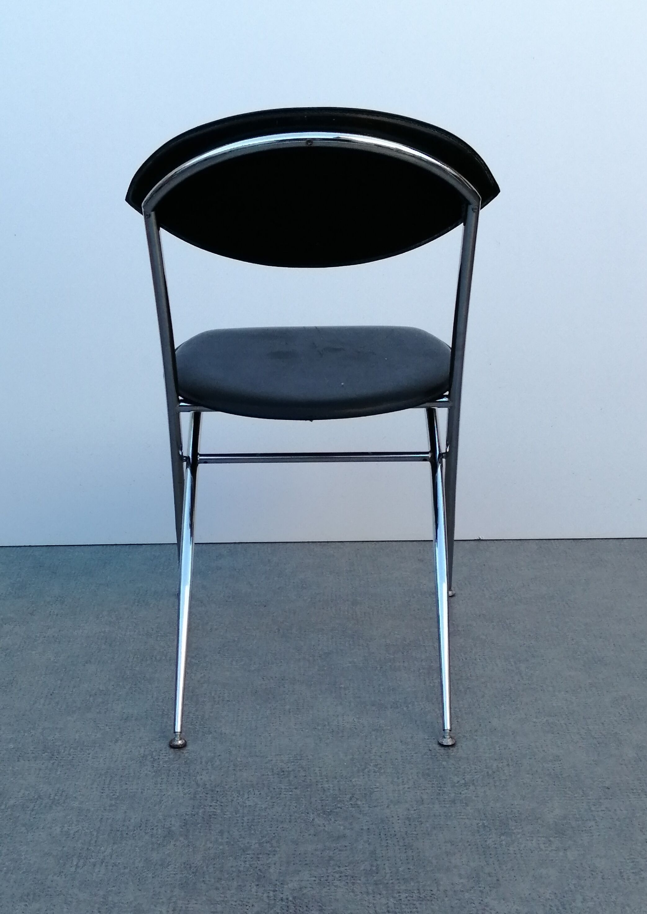 Vintage chrome and leather folding chair made in Italy Zanotta Arper style 1970