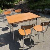 set of 4 formica chairs and table / vintage