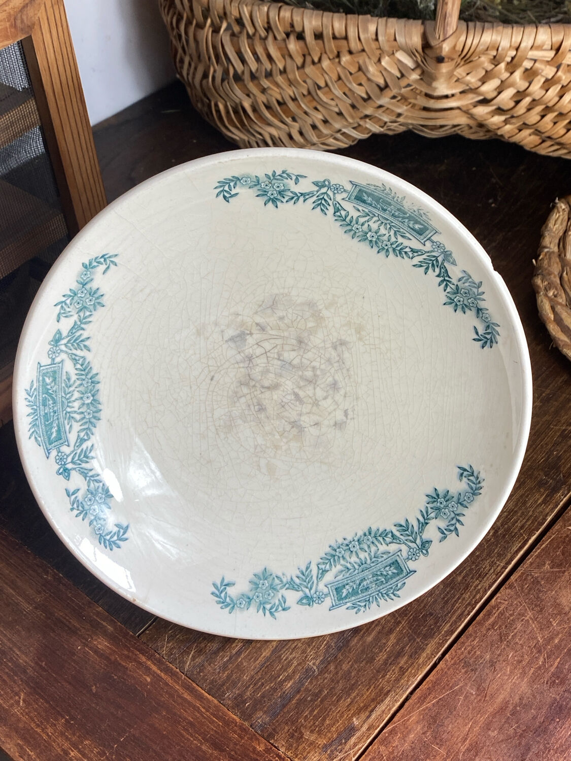 Earthenware compote from the Lutece Longchamp collection.