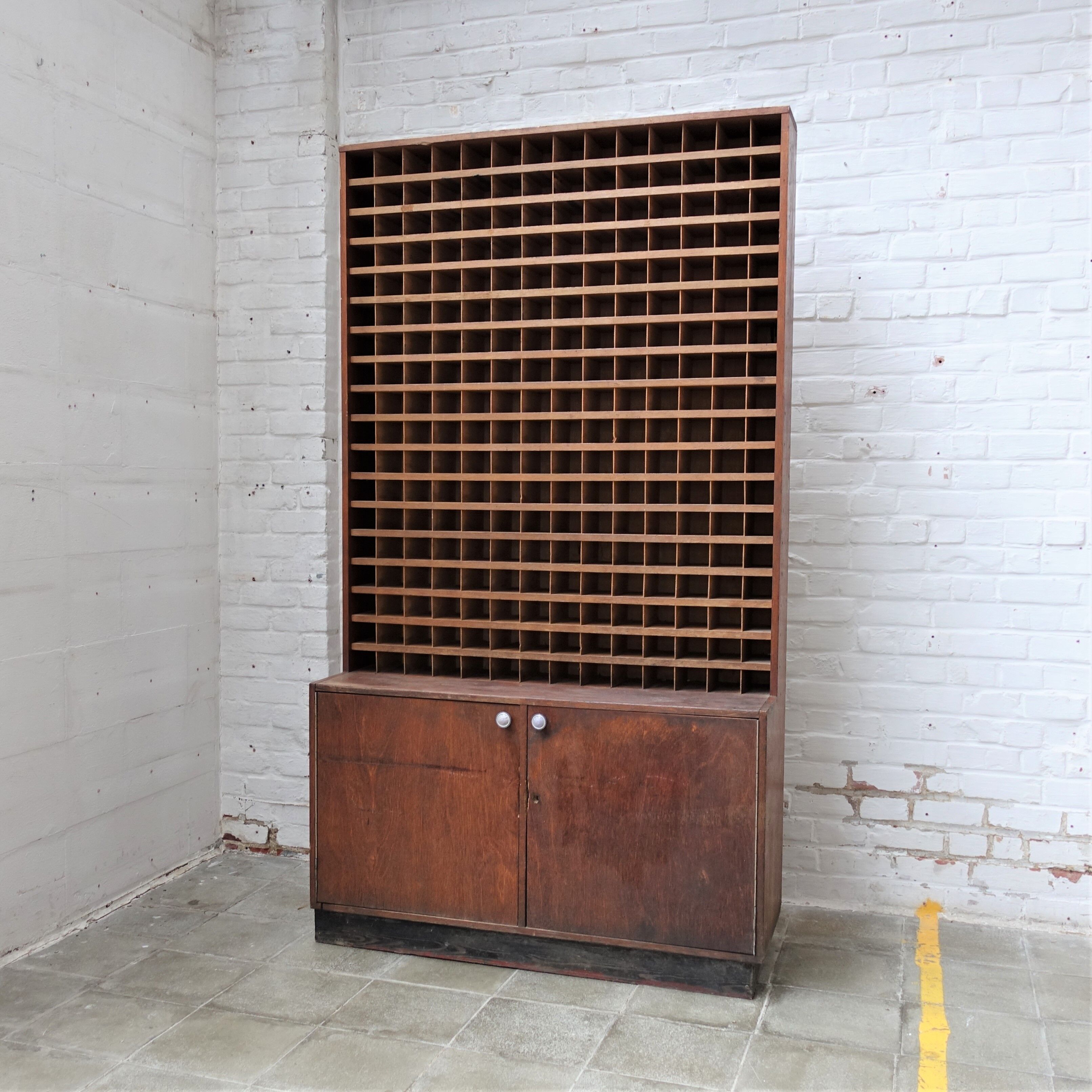 Armoire d’atelier industriel vintage