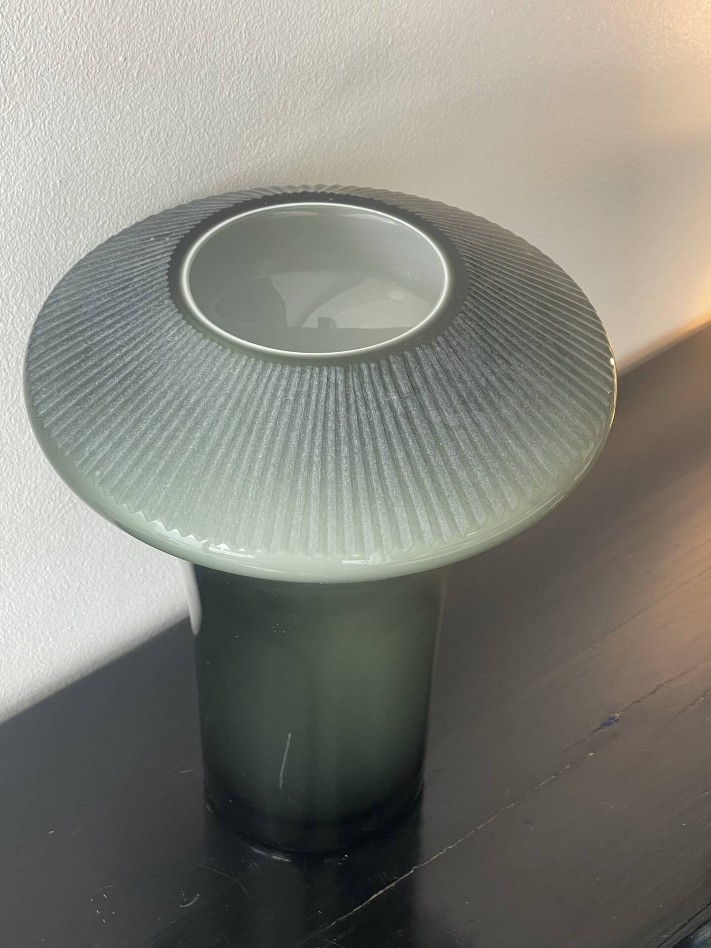 Magnifique Vase J Line neuf couleur kaki