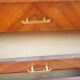 Commode vintage design chevrons