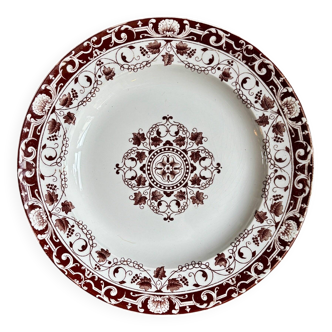 Grand plat rond Jules Vieillard - Bordeaux en terre de fer, service "Louis XV"