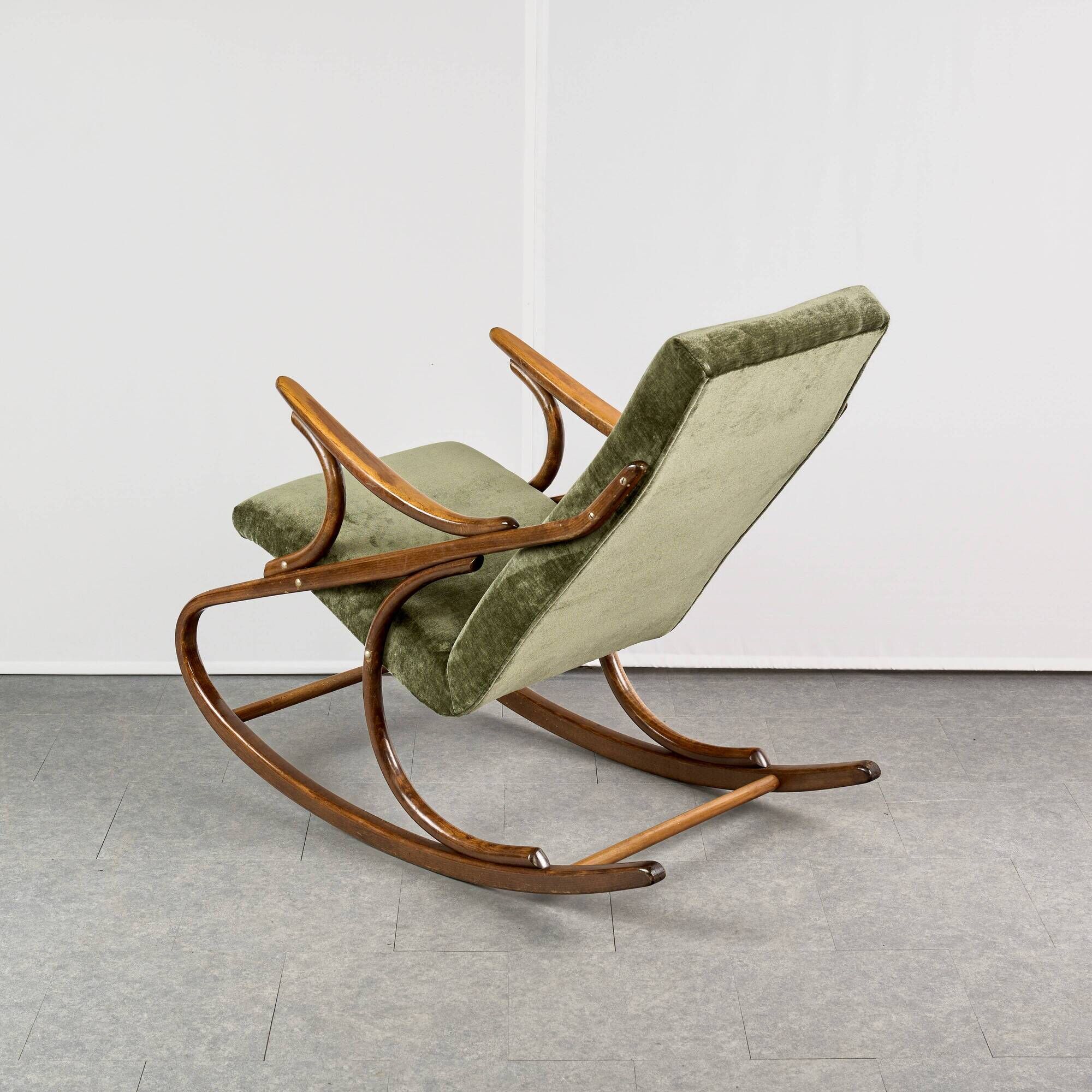 Bentwood Rocking Chair from Ton, 1960s, Czecoslovakia