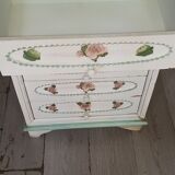 Chiffonier