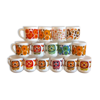 Lot of 15 mugs Arcopal vintage scania lotus mobil