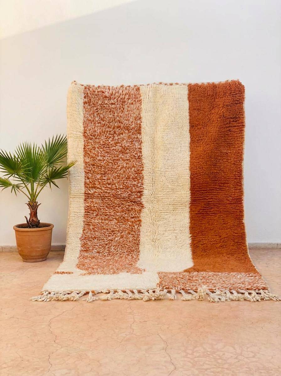 Handmade Berber rug in wool 3 x 2 m