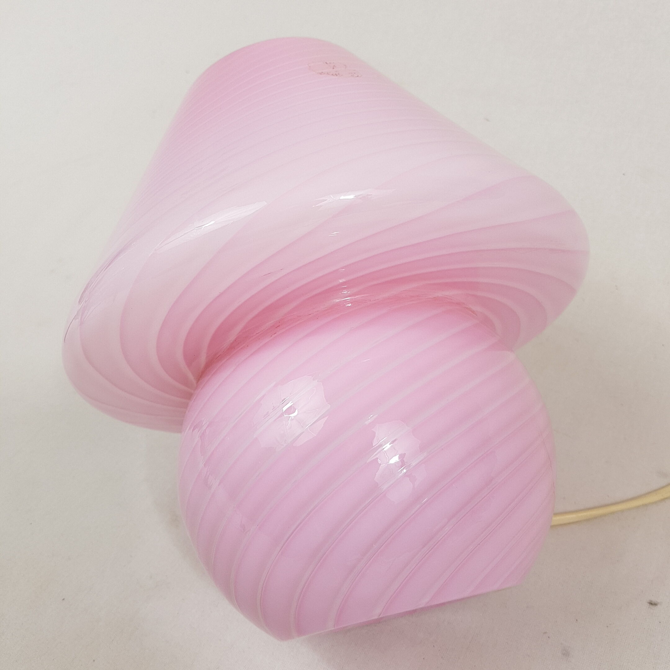 Lamp glass of Murano Venini spiral pink and white