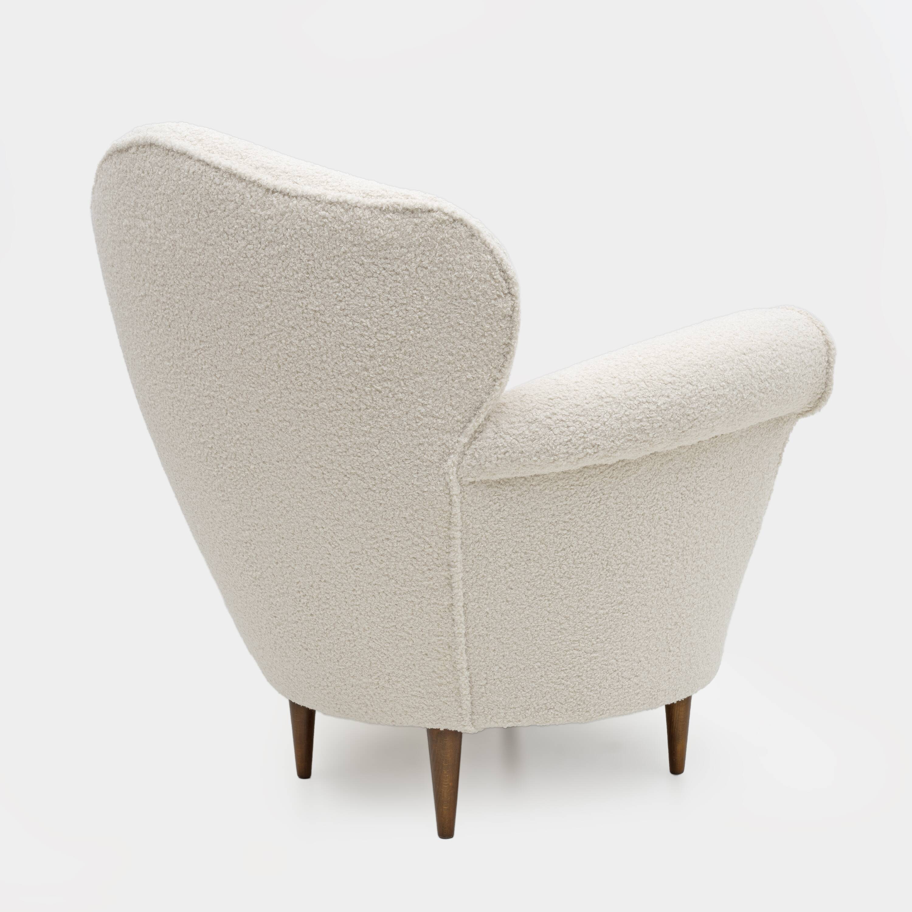 Mid-Century Modern Italian Bouclè Curved Armchair, 1950s