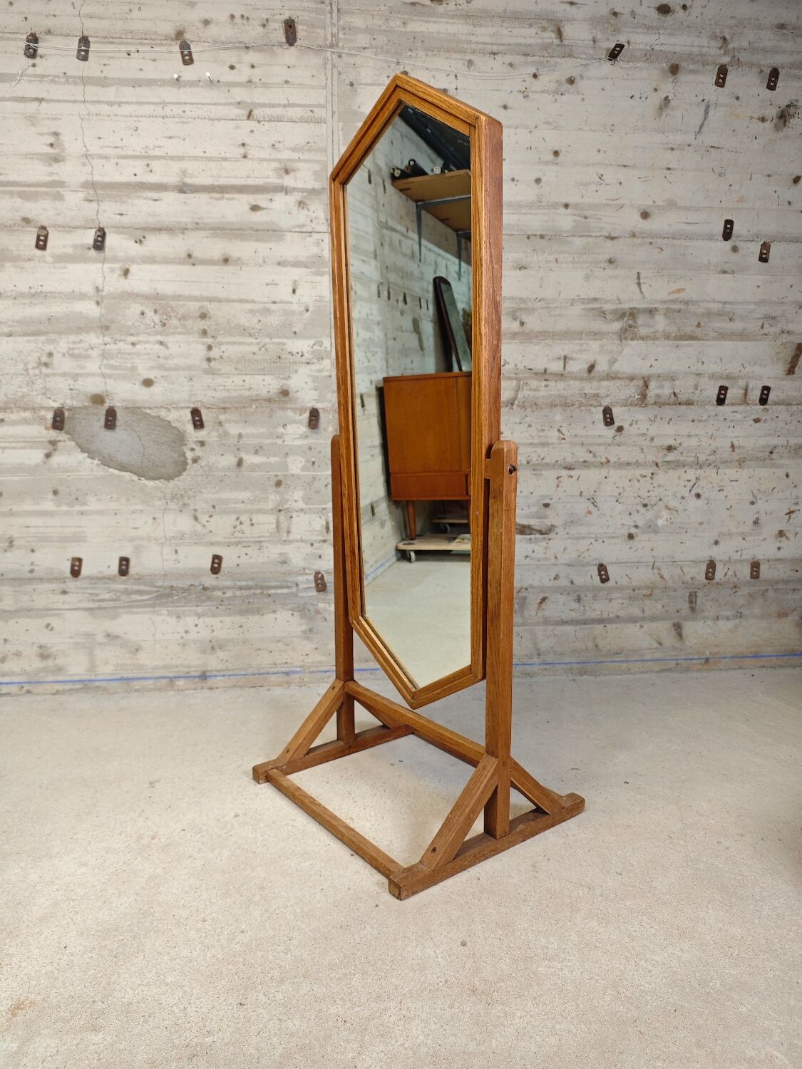 Psyche mirror in oak