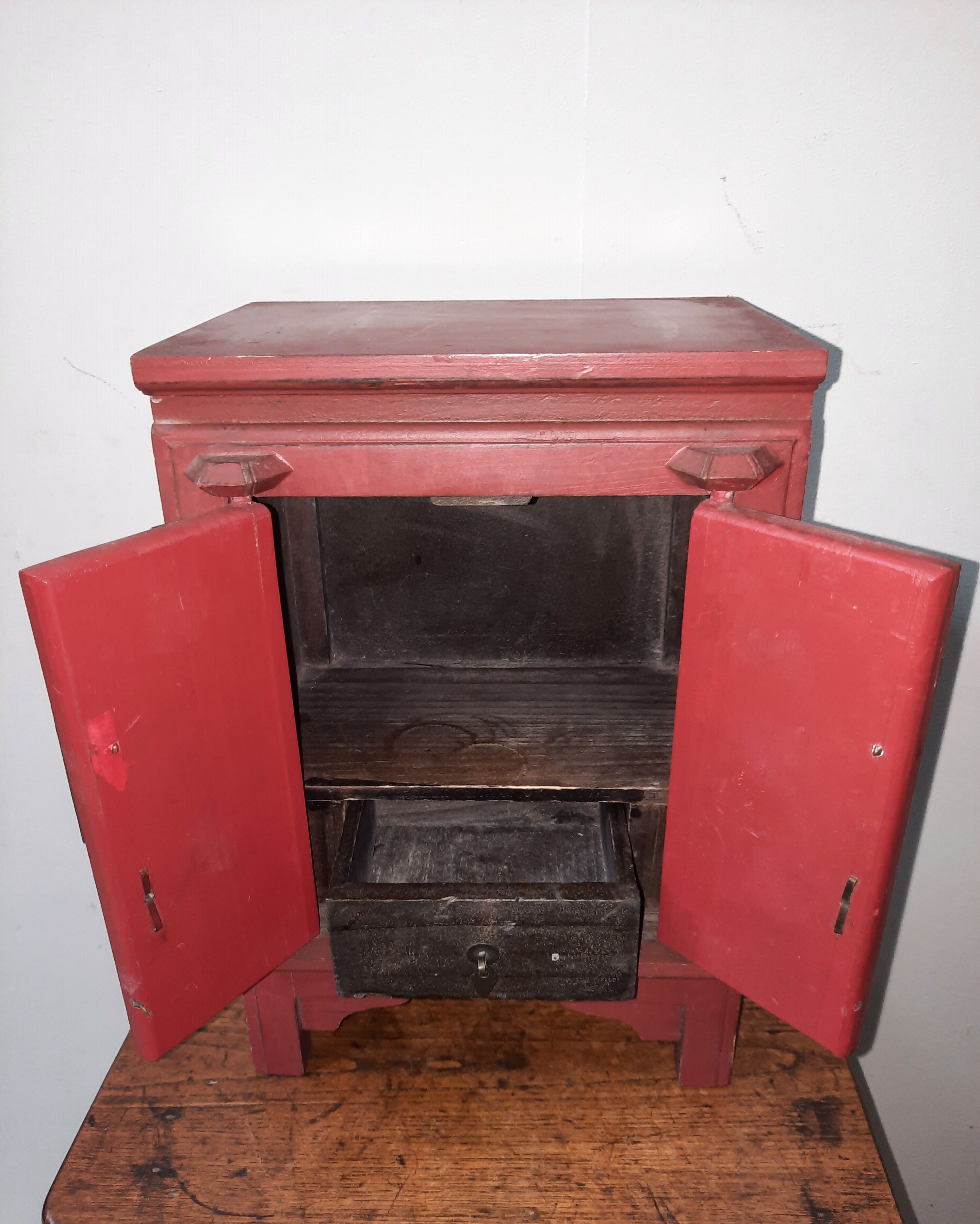 Chinese wardrobe in red wood