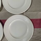 Set of 4 Wedgwood dinner plates