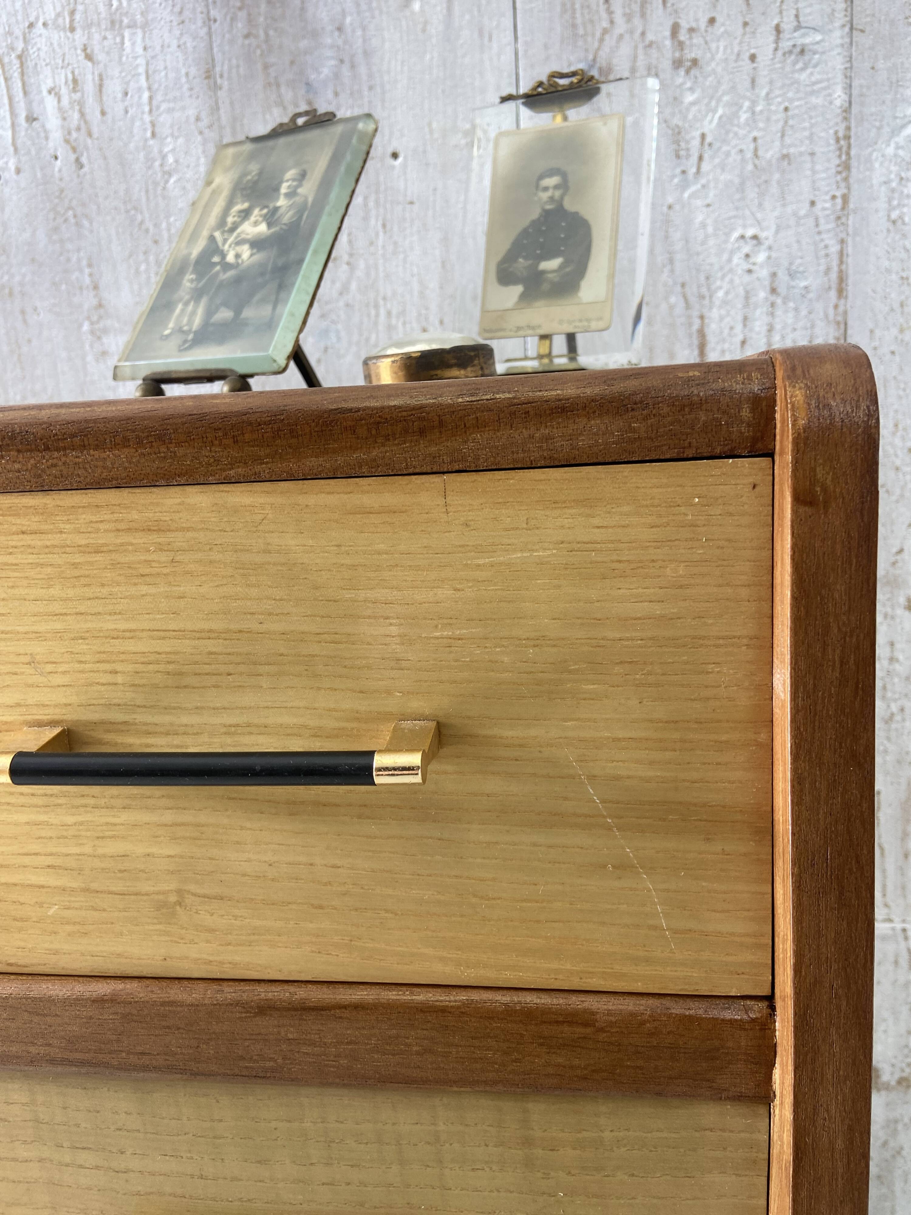 Vintage chest of drawers
