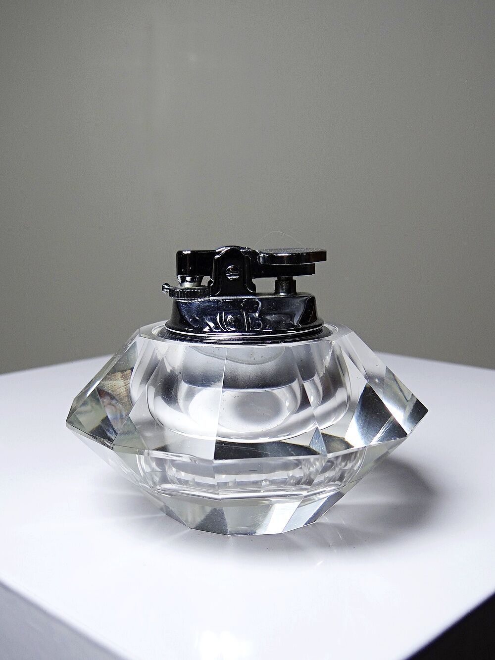 Vintage table lighter in Murano crystal, attributed to Antonio Imperatore, 70s.