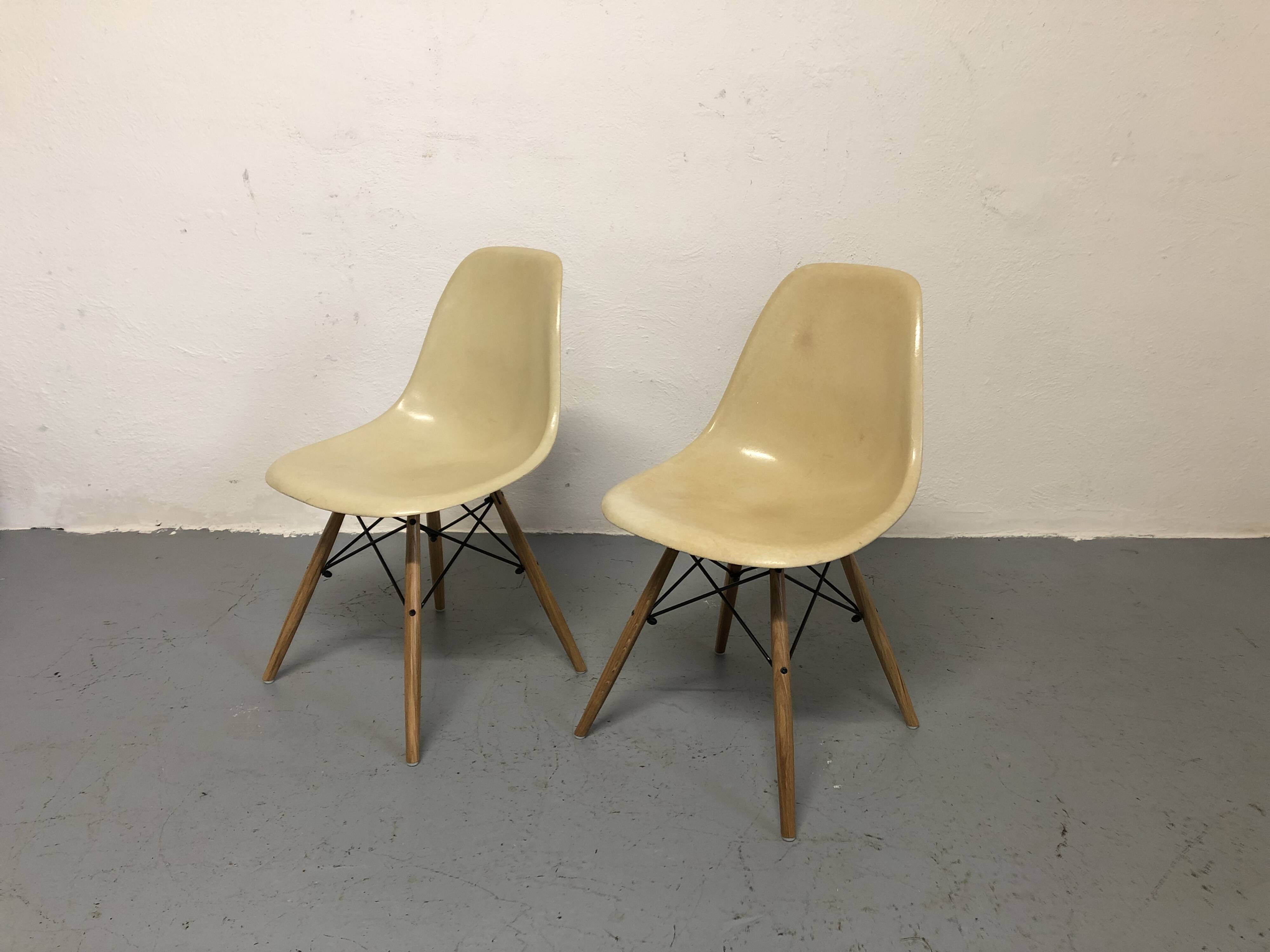 set of two DSW chairs Herman Miller
