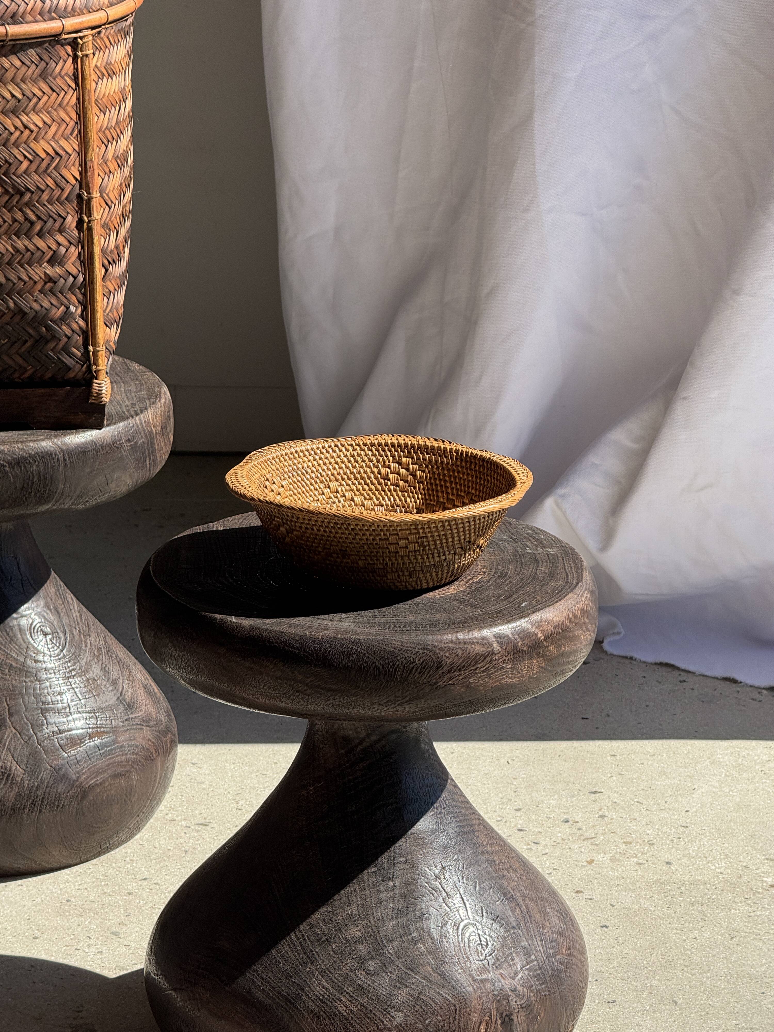 Pawn Brown - Stool, side table in the shape of a brown pawn.