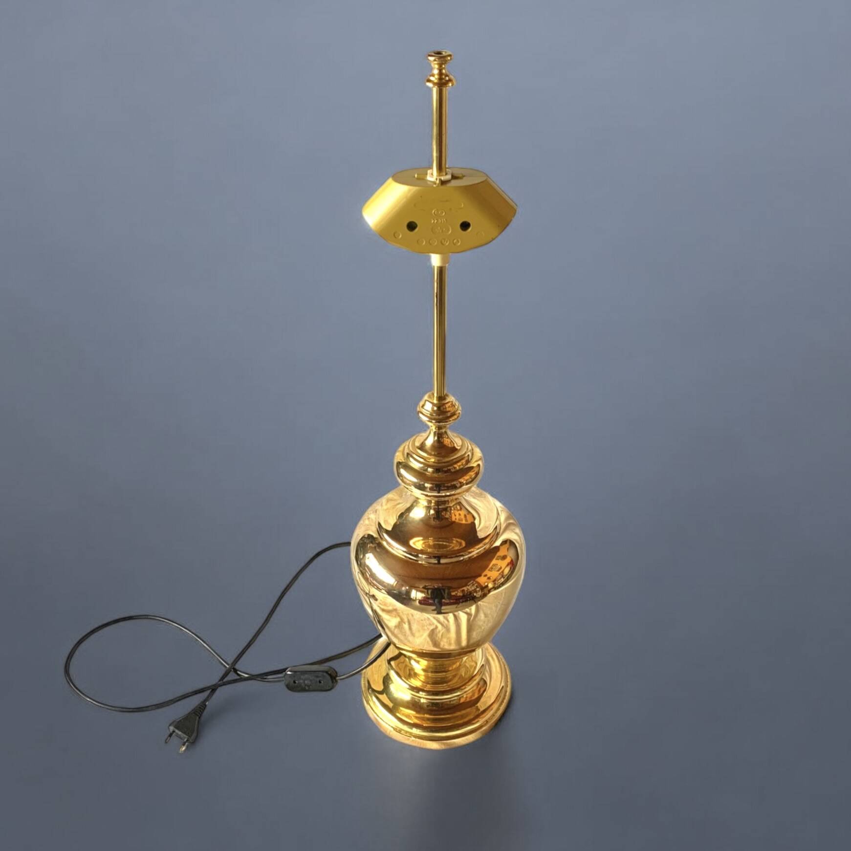Large vintage brass lamp base - height: 75 cm