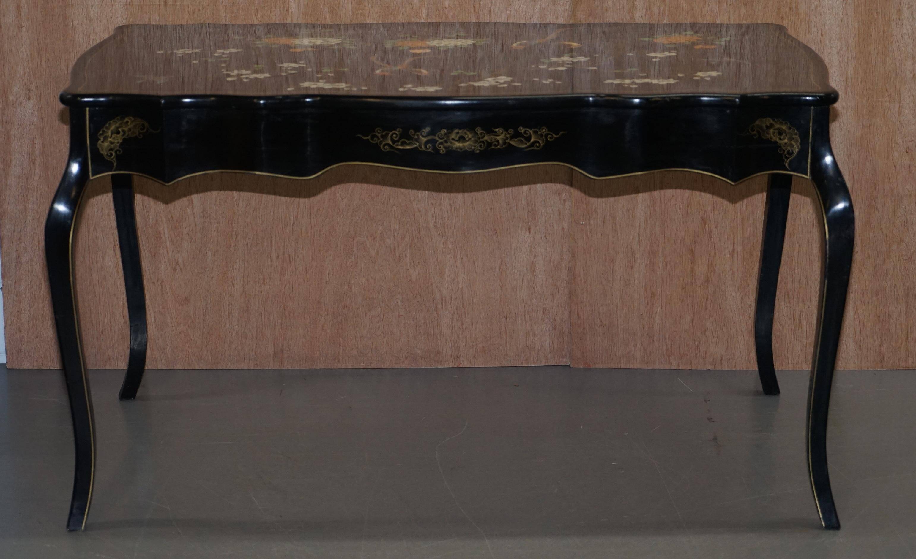 Bureau d'écriture vintage peint polychrome laqué noir avec oiseaux et fleurs